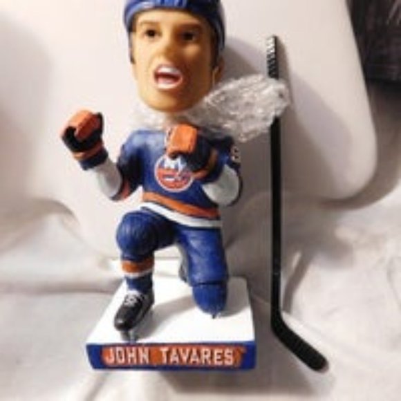 New York ISLANDERS NHL JOHN TAVARES BOBBLEHEAD 2015-2016 Inaugural Season - Picture 2 of 9